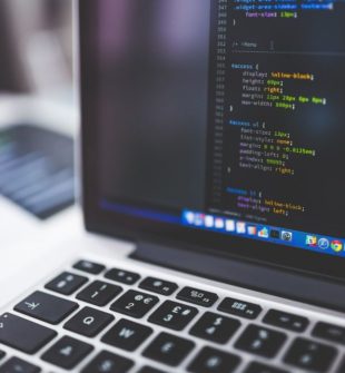 Produkttest software: sådan får du styr på målinger, kvalitet og dokumentation
